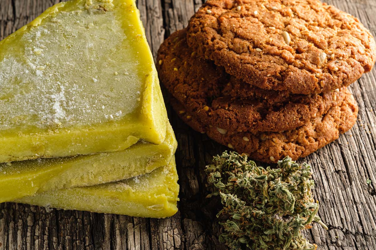 cannabis-hanf-weed-essen-eatable-butter-cookie-keks-bluete