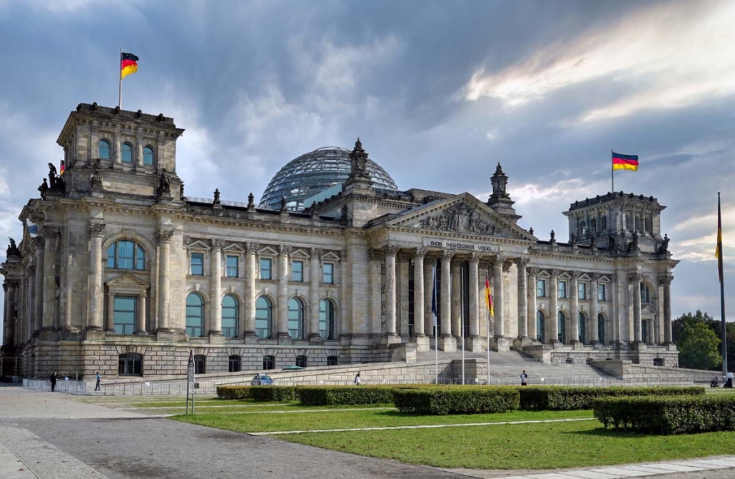 cannabis-politik-berlin-bundestag-nachrichten-news-aktuell-gesetz-reichstag-gebaude